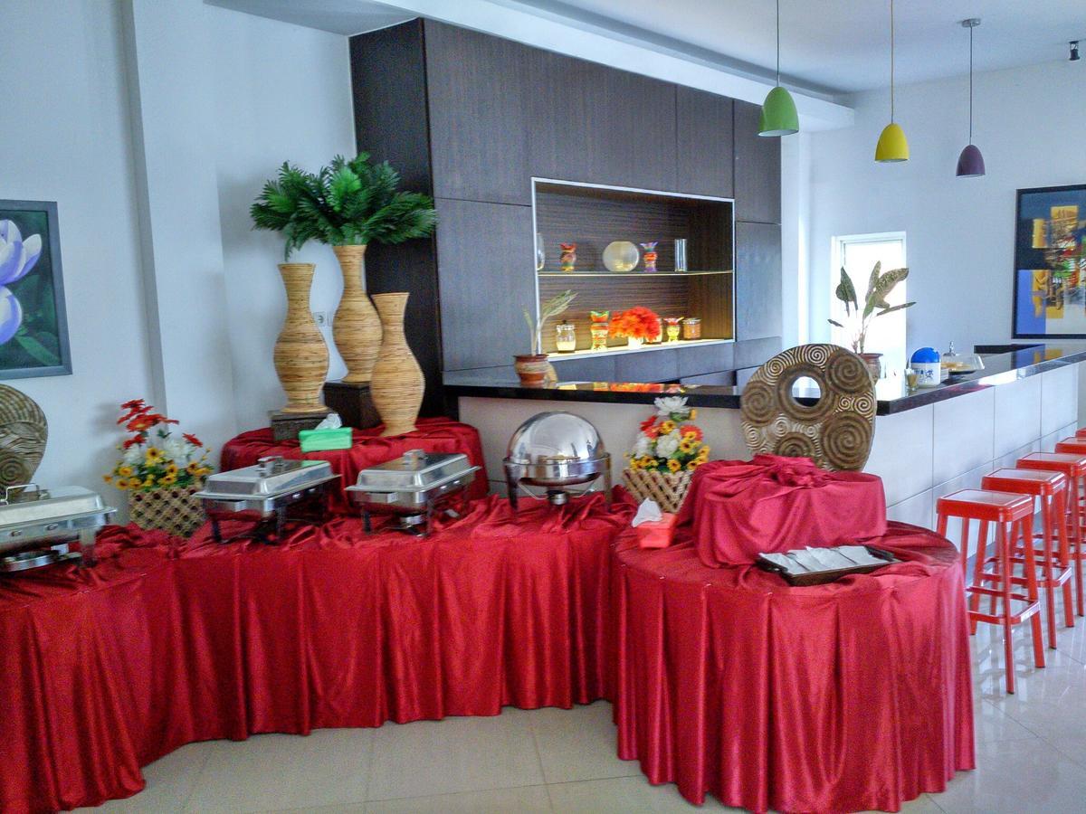Hotel Transit Pasuruan Exteriér fotografie