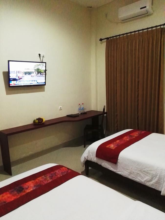 Hotel Transit Pasuruan Exteriér fotografie