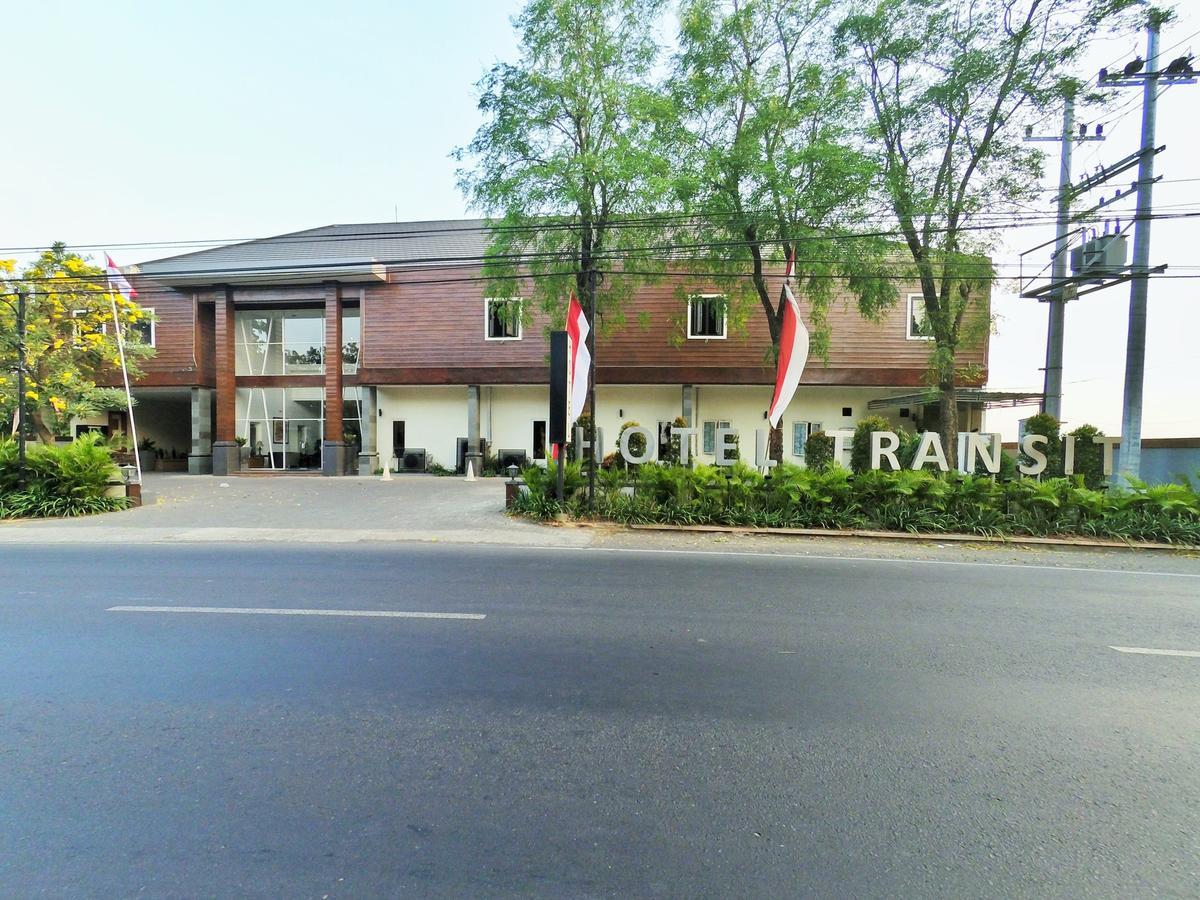 Hotel Transit Pasuruan Exteriér fotografie