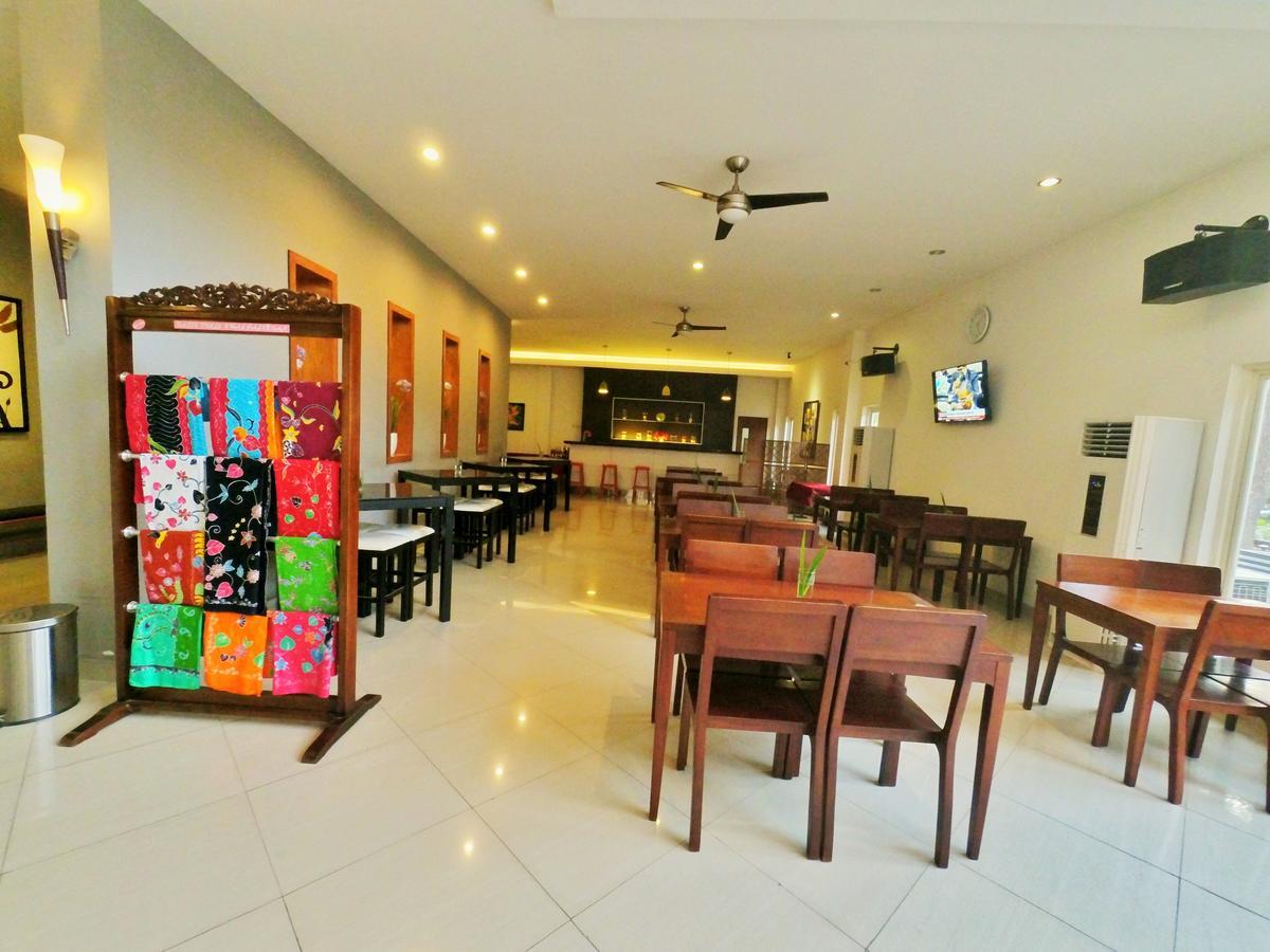 Hotel Transit Pasuruan Exteriér fotografie