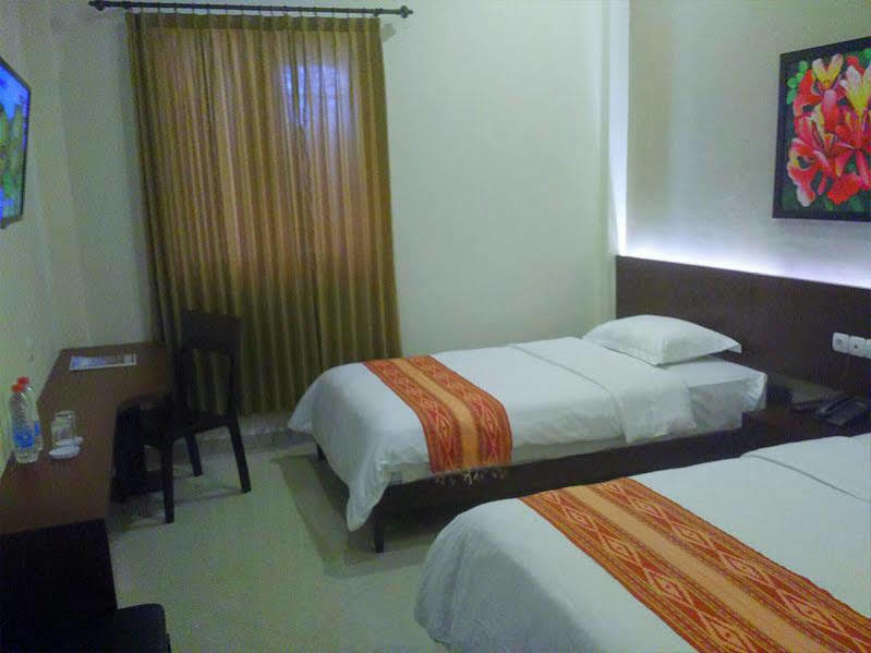 Hotel Transit Pasuruan Exteriér fotografie